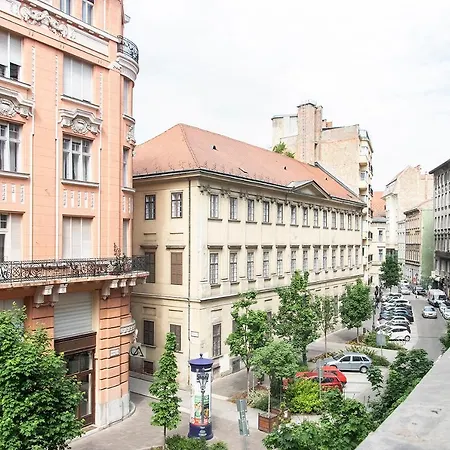 Apartment Real Semmelweis Ii