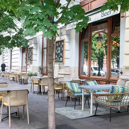 Real Semmelweis Ii Appartamento Budapest